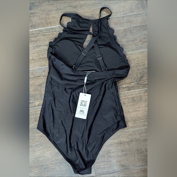 New Size Small Black One piece Swimsuit - Picture 3 of 4